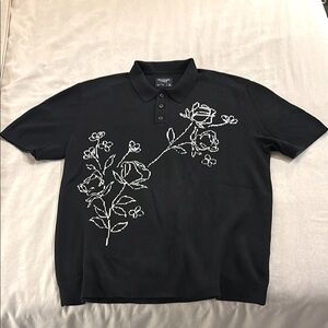 Abercrombie & Fitch Black Polo sweater with White Floral Design. Size XL